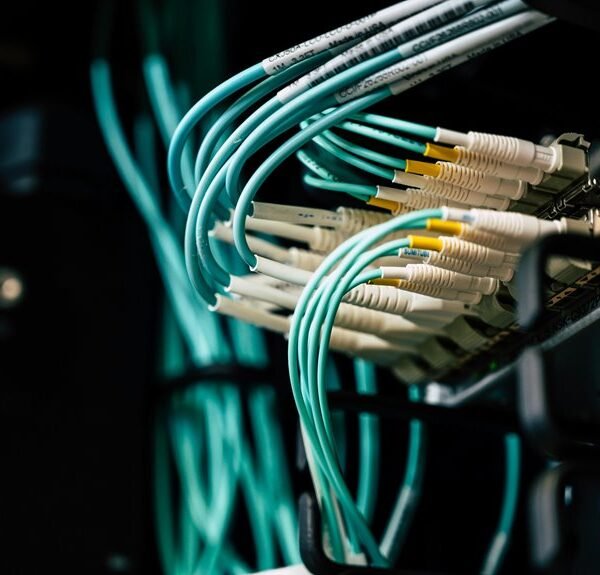 dynamic web hub cloud network